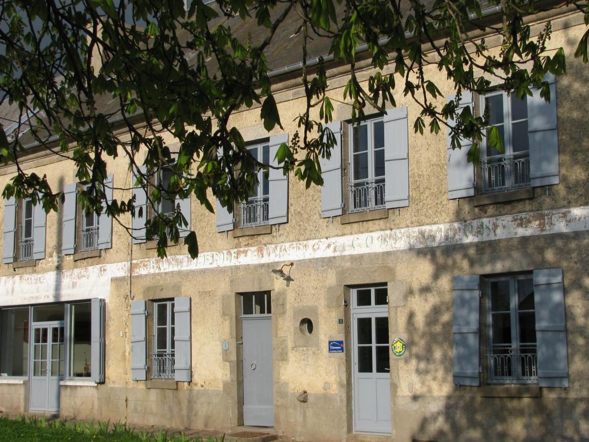 Chambres D'Hotes -B&B- La Bonneterie Montaigut-le-Blanc  Esterno foto